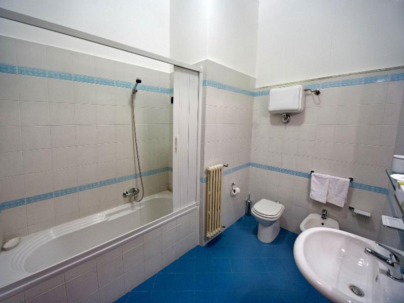 B&B Piazza 300Mila Lecce Eksteriør billede