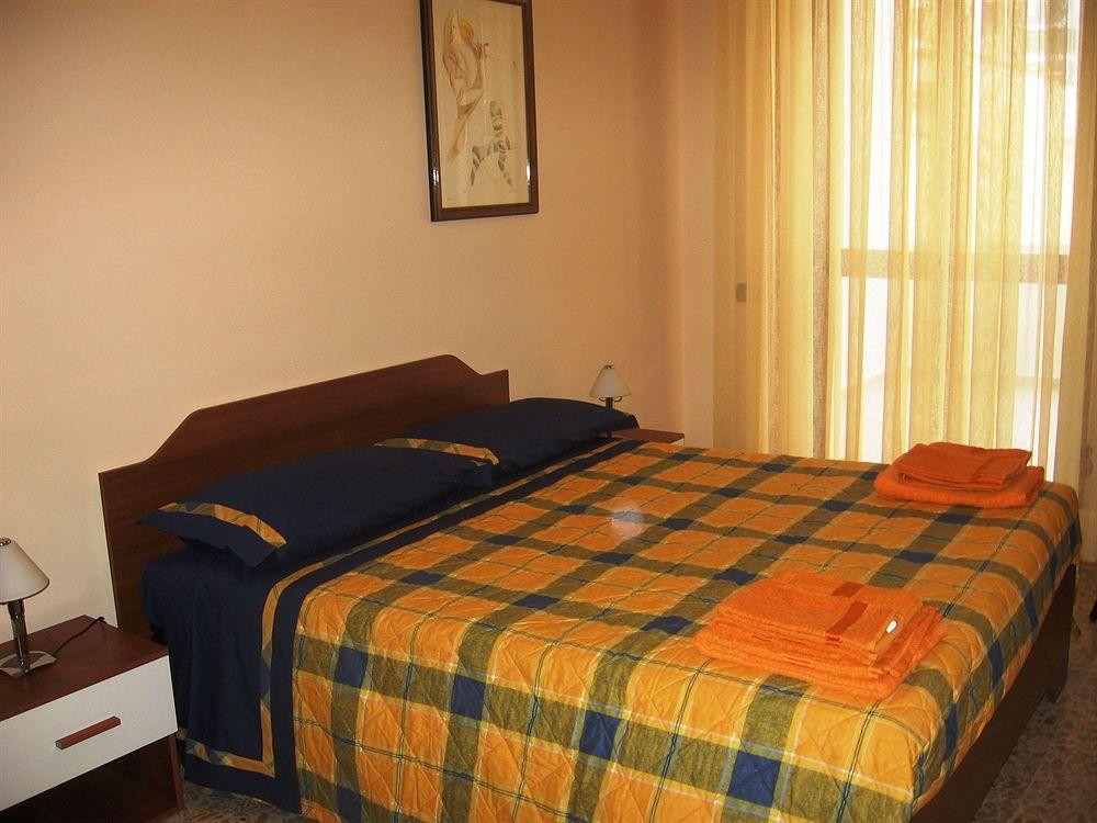 B&B Piazza 300Mila Lecce Eksteriør billede
