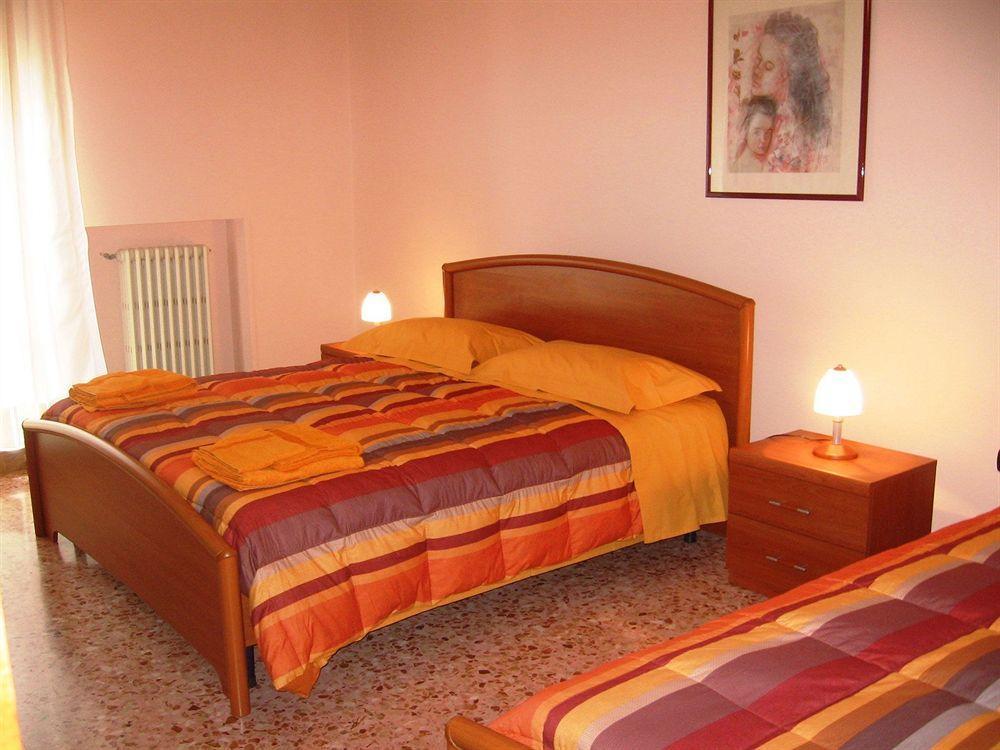 B&B Piazza 300Mila Lecce Eksteriør billede