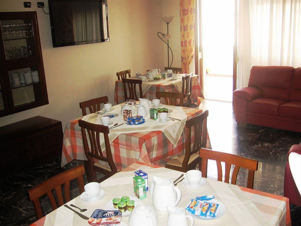 B&B Piazza 300Mila Lecce Eksteriør billede