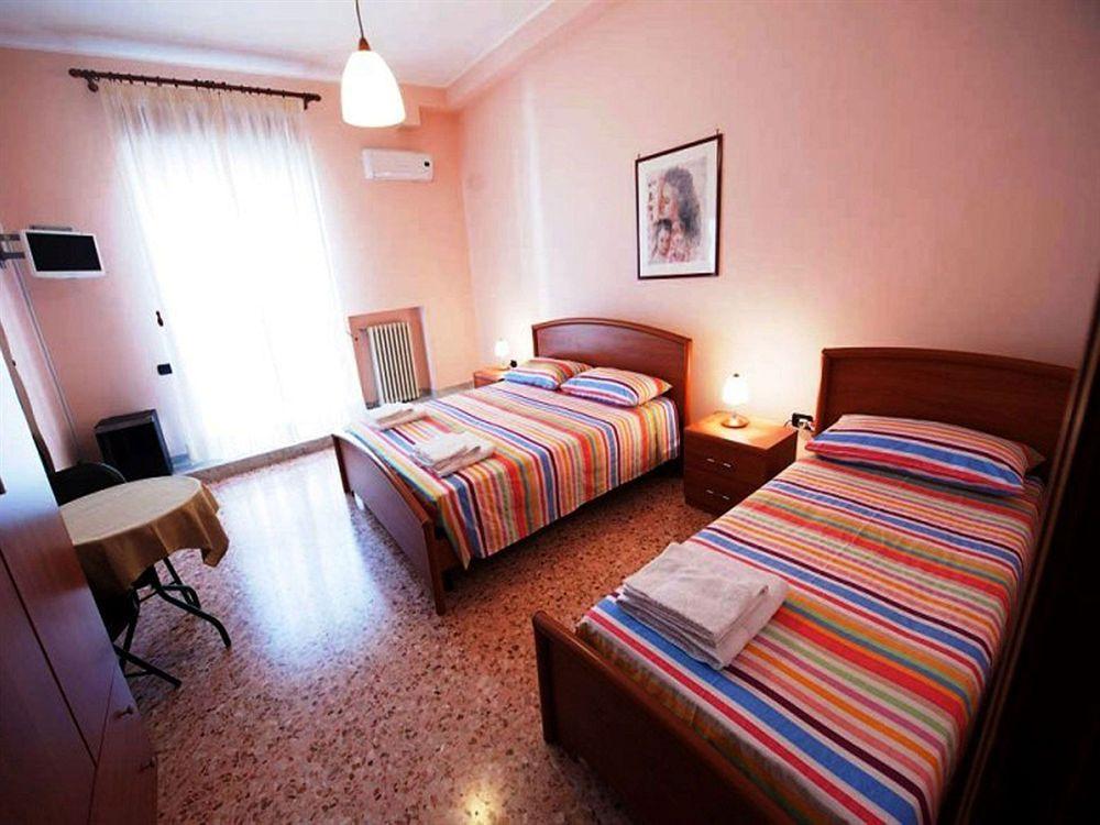 B&B Piazza 300Mila Lecce Eksteriør billede