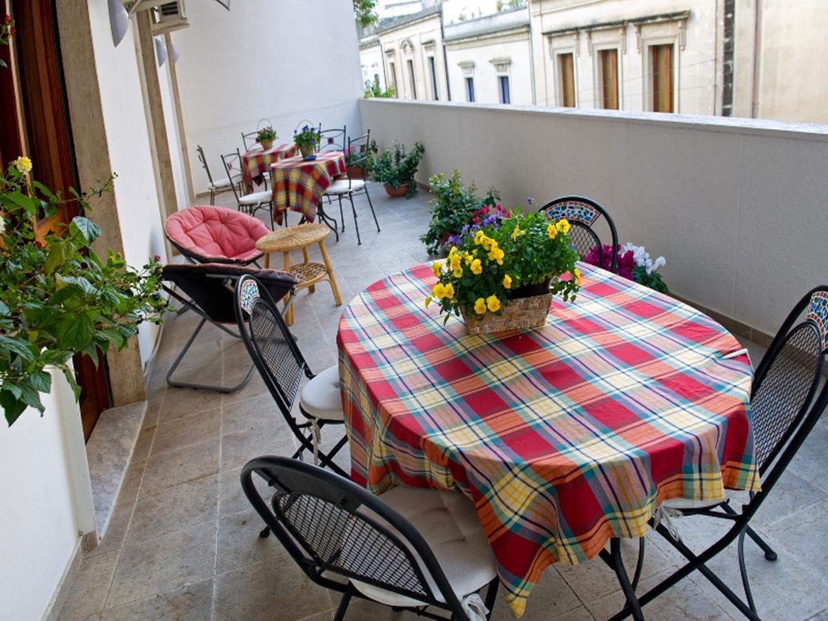 B&B Piazza 300Mila Lecce Eksteriør billede
